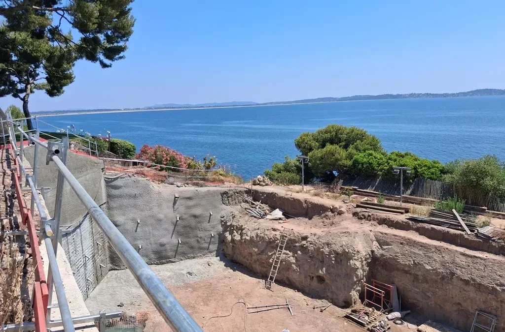 Étude géotechnique à Fréjus : construire en tenant compte des contraintes du terrain